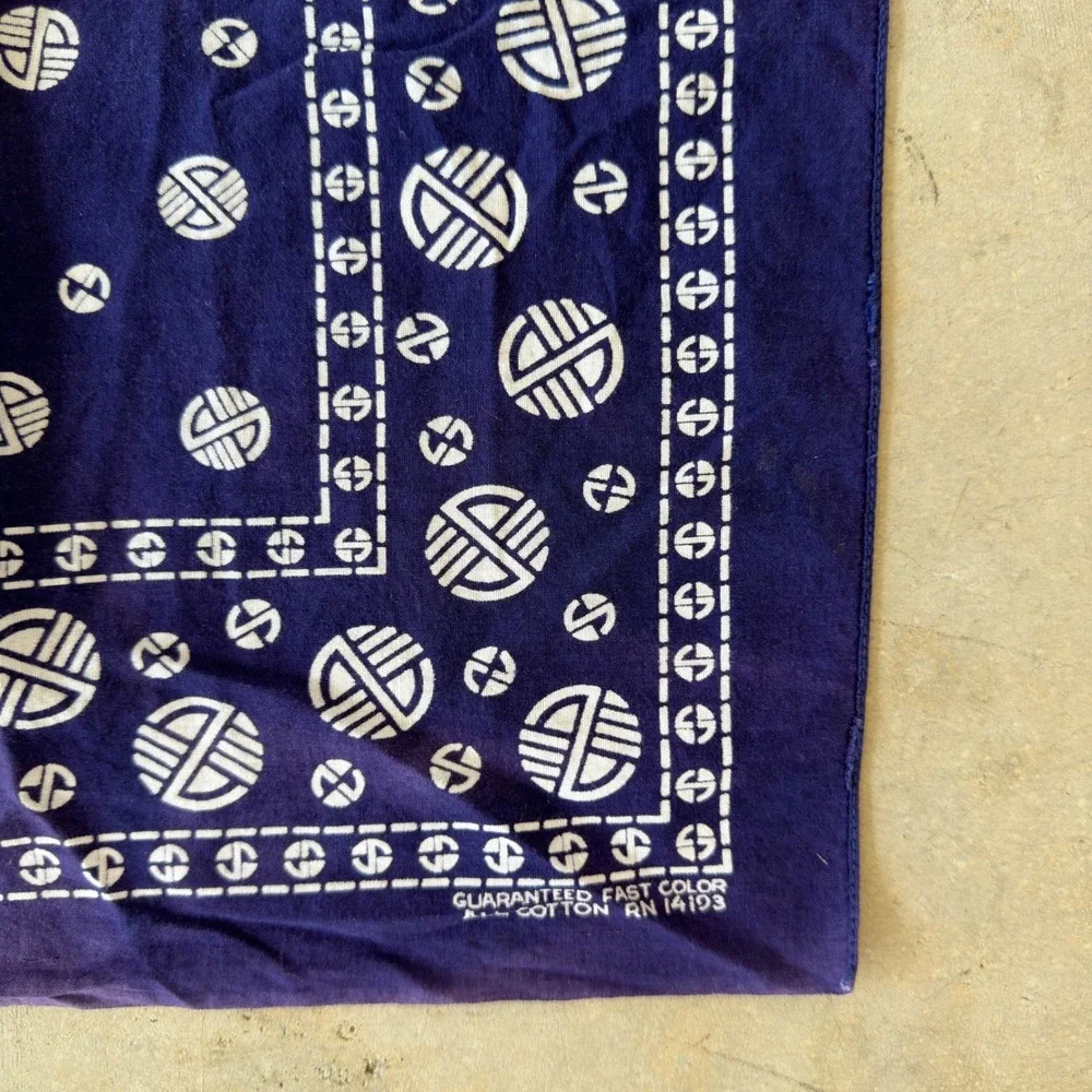 Vintage Purple Cotton Bandana Geometric Circle Print RN 14193 17x17